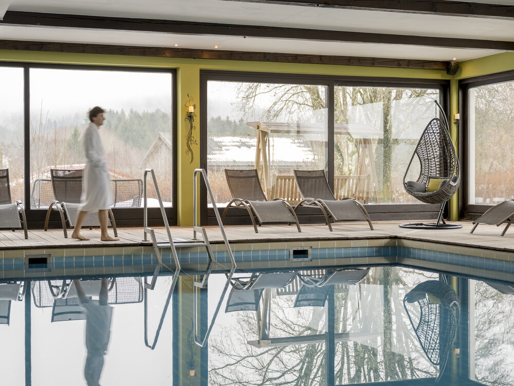 Hallenbad mit Ruhenest